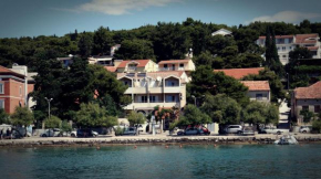 Apartmenthaus Kosirina-Tisno